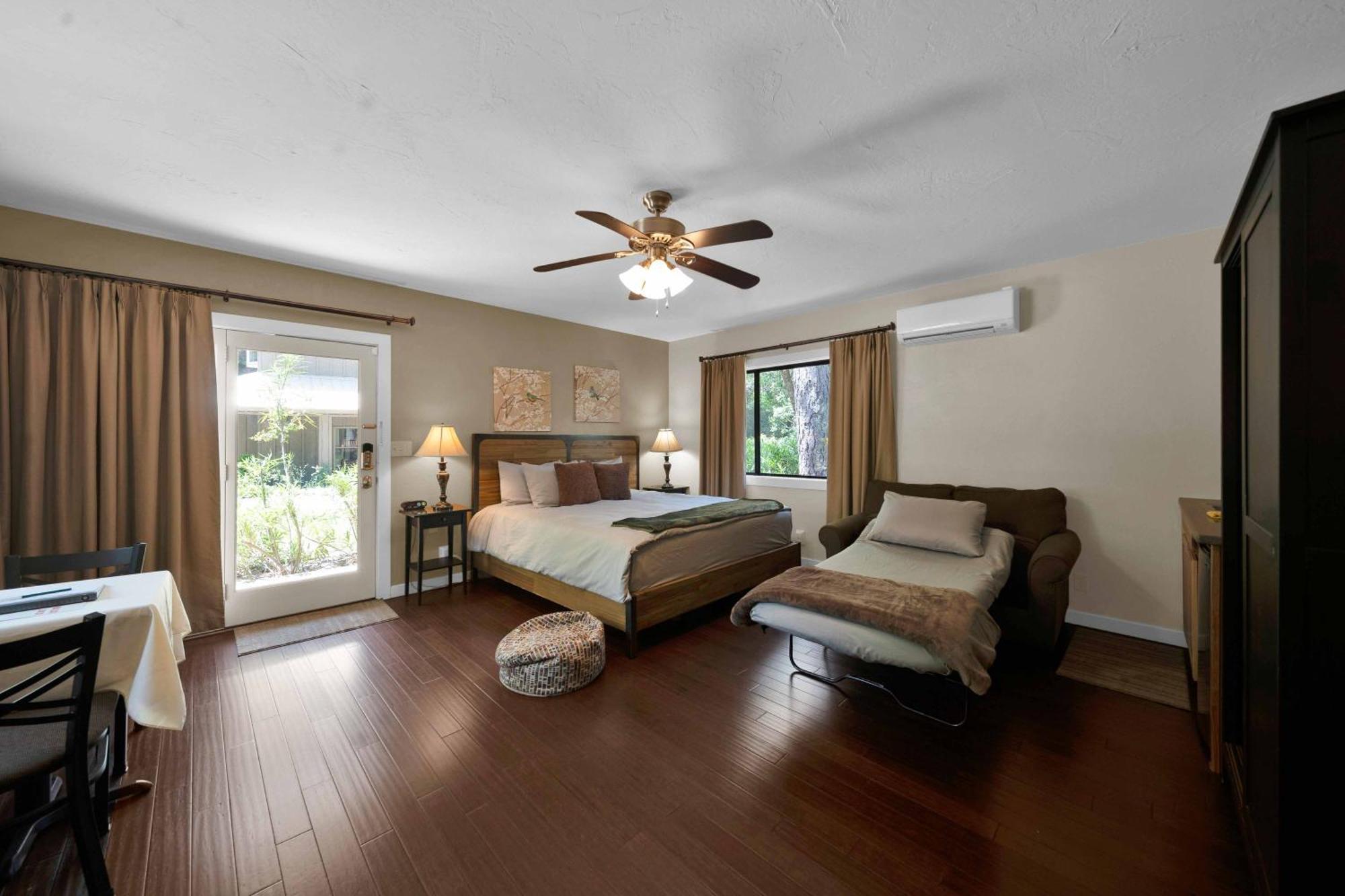 The Inn At Shasta Lake Lakehead Exterior photo