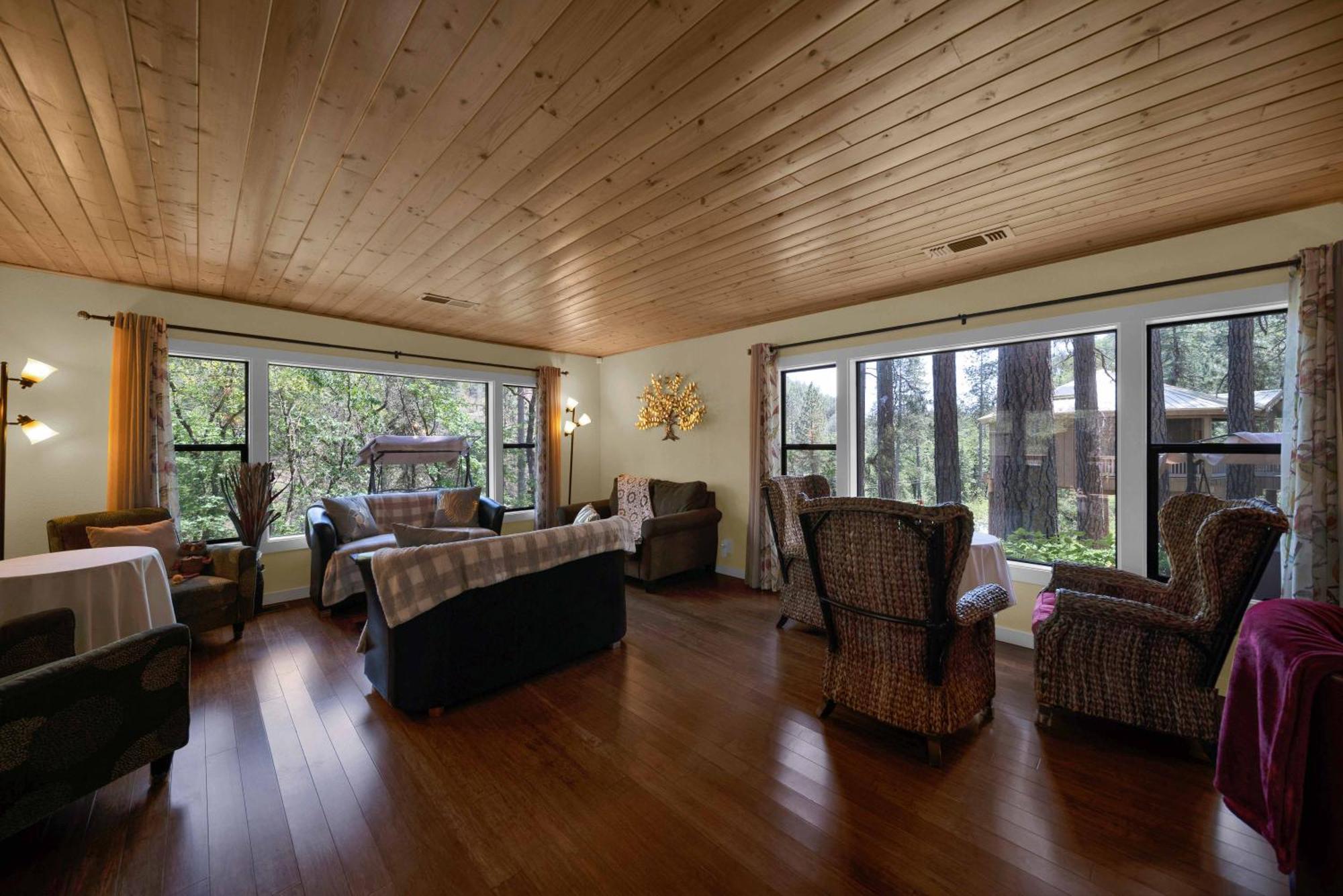 The Inn At Shasta Lake Lakehead Exterior photo