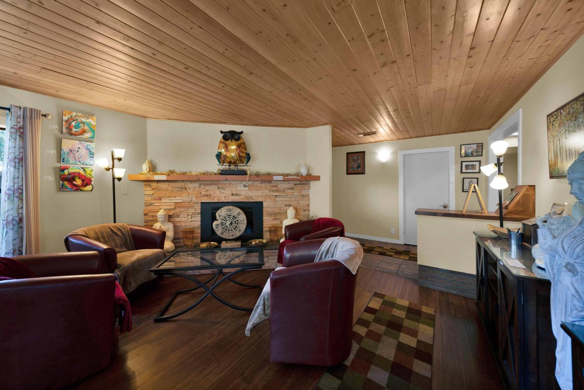 The Inn At Shasta Lake Lakehead Exterior photo