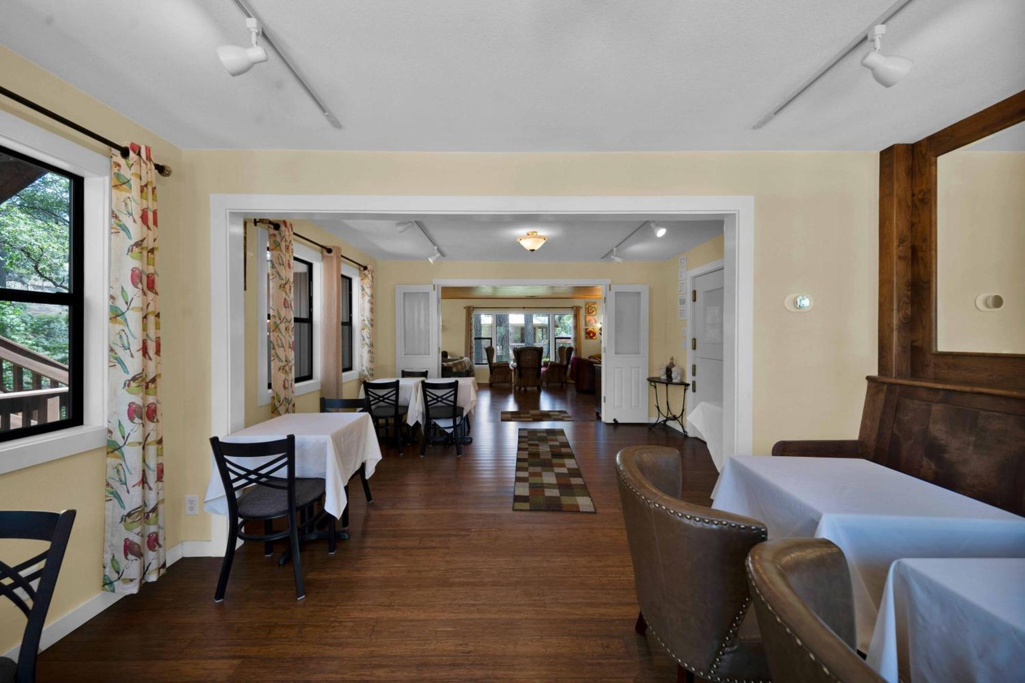 The Inn At Shasta Lake Lakehead Exterior photo