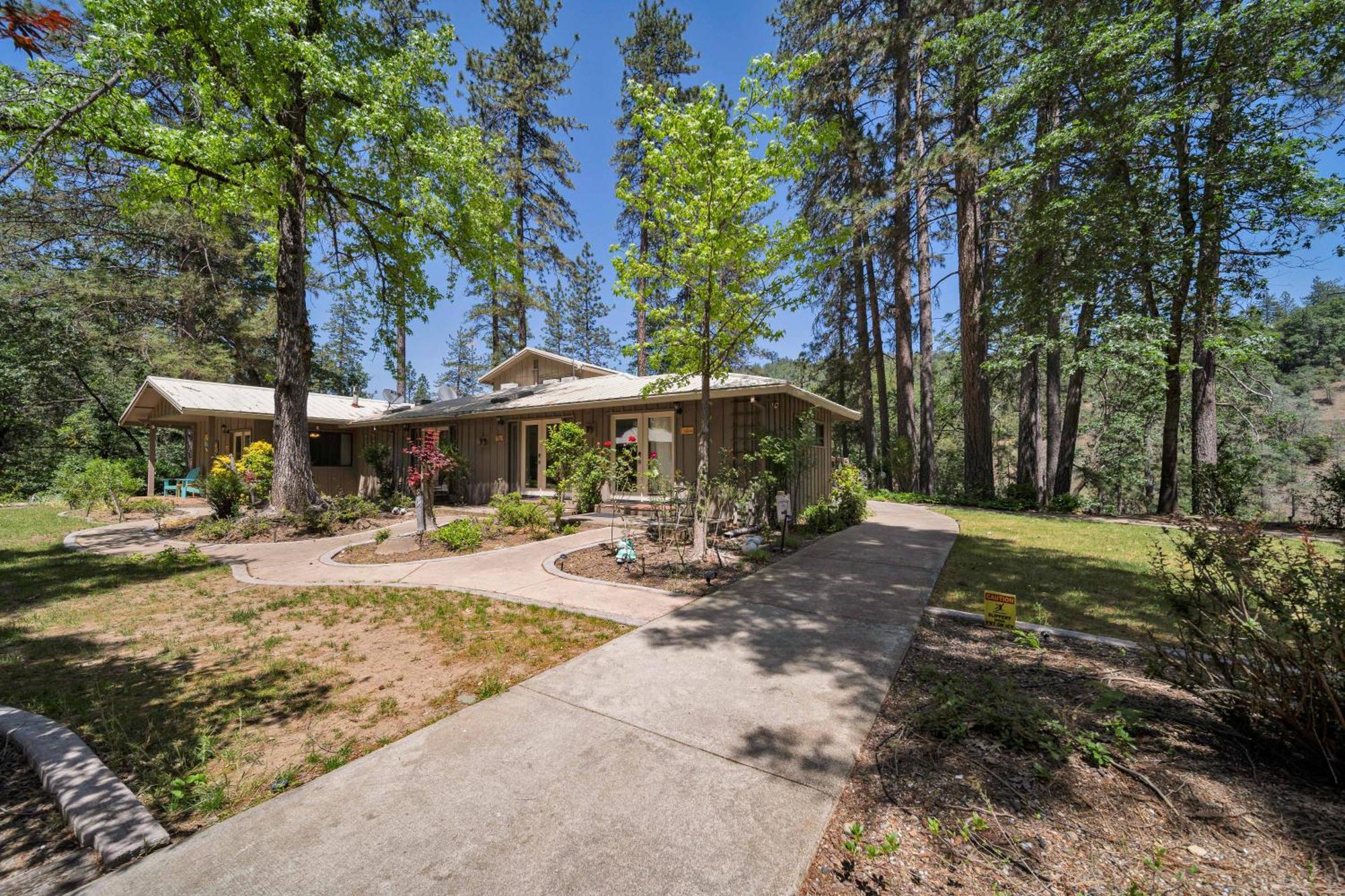 The Inn At Shasta Lake Lakehead Exterior photo